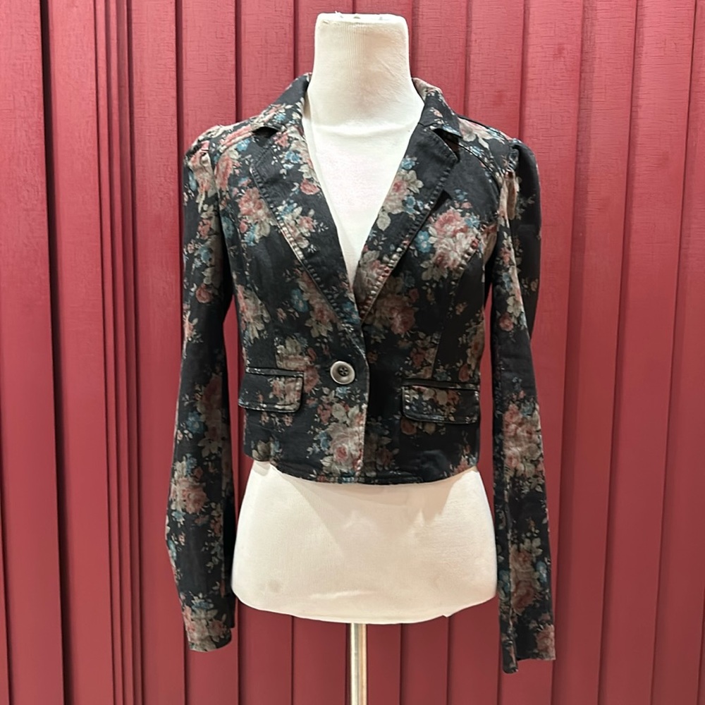 Free people cropped multicolored floral for jacket, size 2 ..cotton & polyester